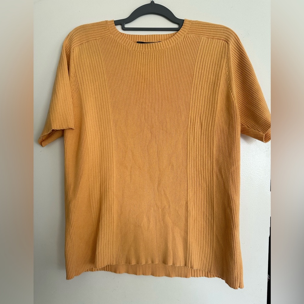 Banana Republic Ribbed Short Sleeve Top in Mustard Yellow size Large